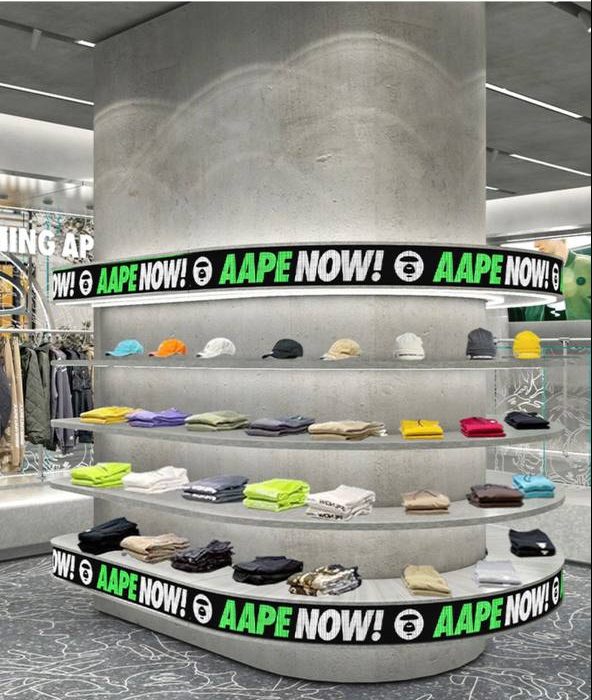 Curve and Flexi Display being used by AAPE at ION Orchard