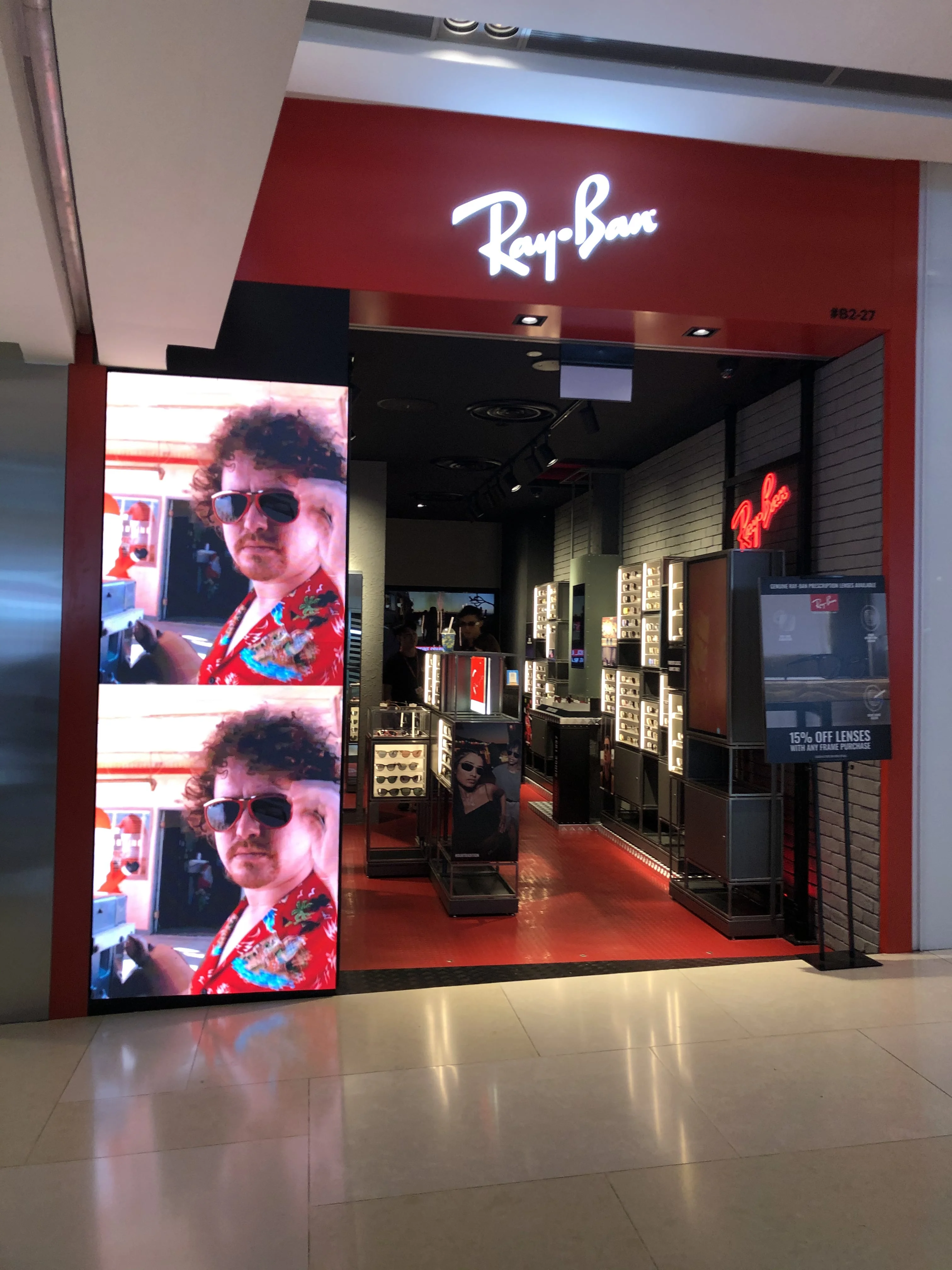 Rayban using Indoor LED Screen at Orchard